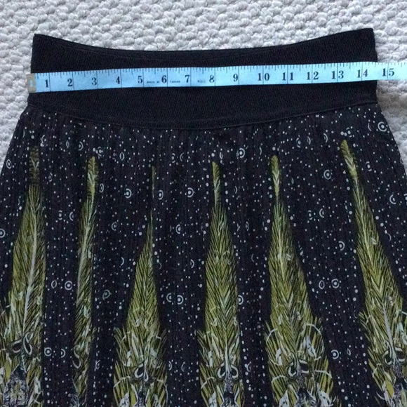 Pleated skirt with elasticized waistband - Picture 4 of 8